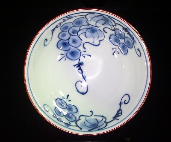 有田焼ミニお茶碗呉須ぶどう(赤)